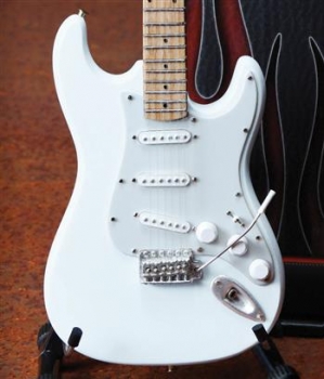 Fender™ - Stratocaster™ - Olympic White - inkl. gitarrenständer und Geschenkbox