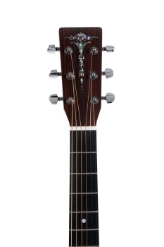 Sigma OOO-TCE - OOO-Form - massive Sitka-Fichtendecke - Boden & Zarge: Tilia