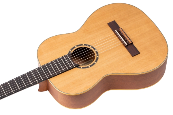 Ortega Jugendgitarre R-122-7/8 - Zeder - inkl. Gigbag