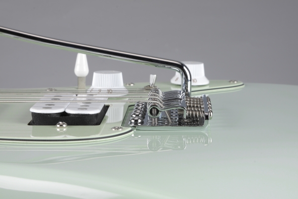 Ibanez AZES40-MGR . mint green - dyna-MIX9 Switching System