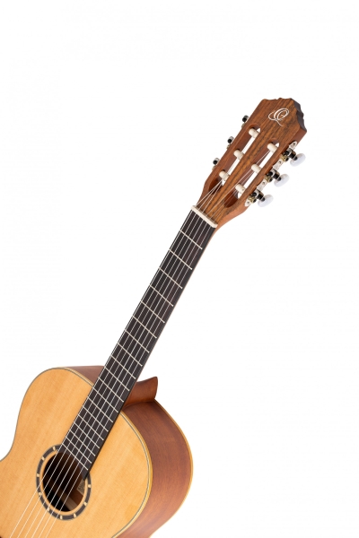 Ortega Jugendgitarre R-122-7/8 - Zeder - inkl. Gigbag