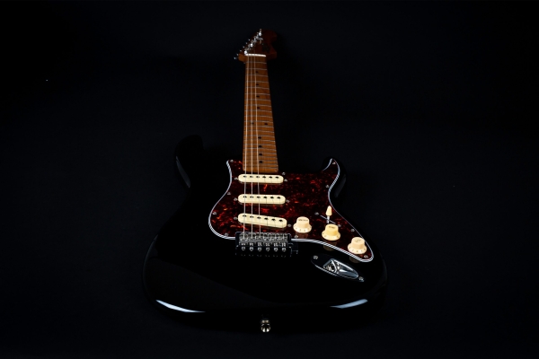 JET JS300 ELECTRIC GUITAR - BLACK - Roasted Maple Neck