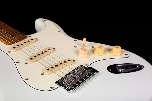 JET E-Gitarre JS-300 OW - weiß - Roasted Maple Neck