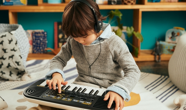 Casio Mini Keyboard SA-51 - 100 Sounds - 50 Rhythmen