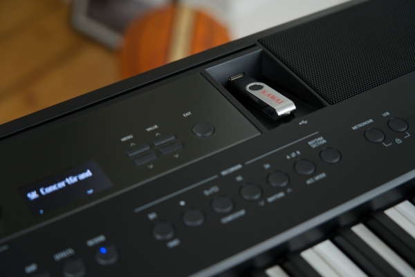 Kawai Digialpiano ES 920 - schwarz - inkl.- Ständer und Pedaleinheit