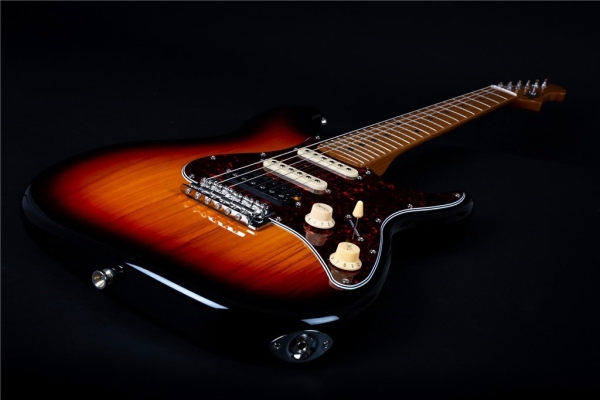 Jet JS400-SB - Roasted Maple Griffbrett - sunburst - H-S-S